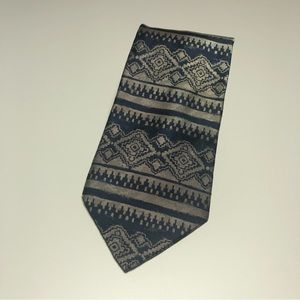 Vintage Johnny Carson Geometric Silver/Blue Design Mens Tie